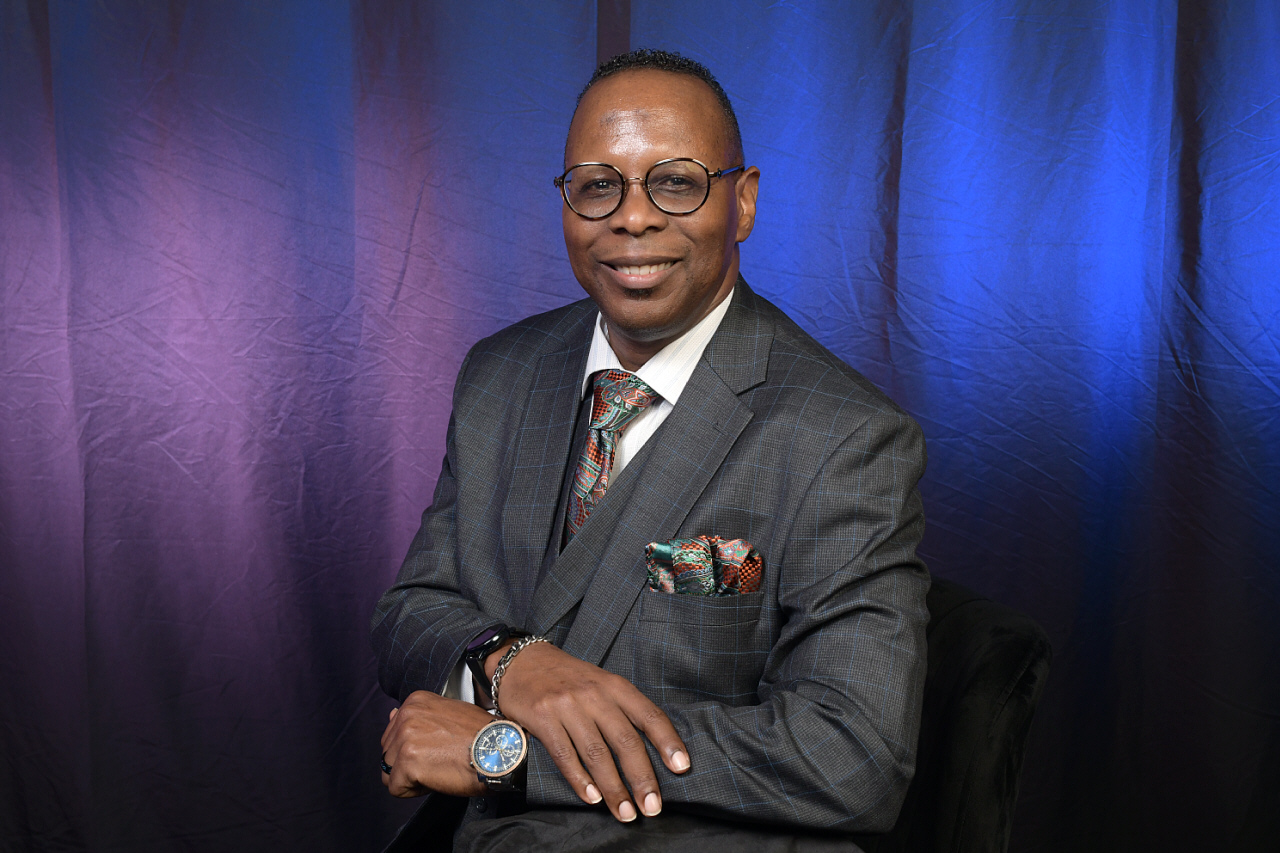 Dr. Michael Eaton