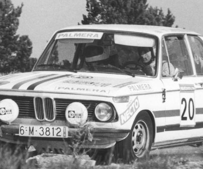 BMW 2002 Ti clásico Repsol
