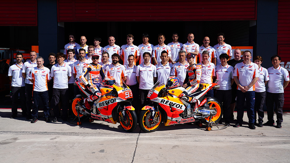 On The Team Who Is On The Repsol Honda Team Box Repsol