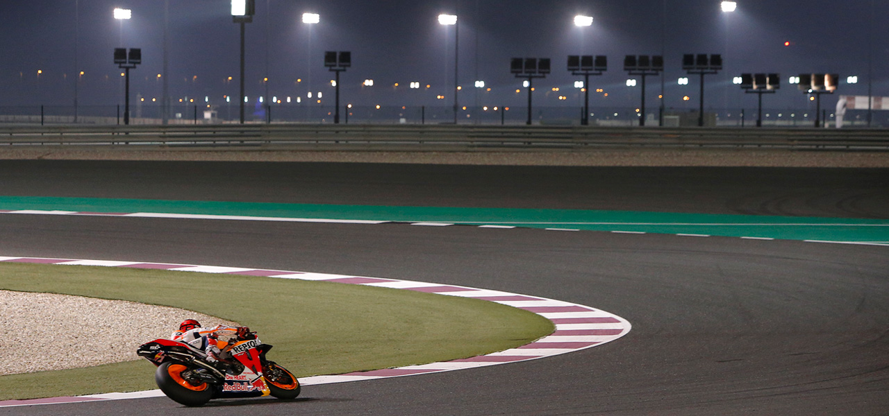 Nighttime Grand Prix: light and shadow