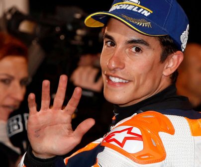 Marc Márquez saludando