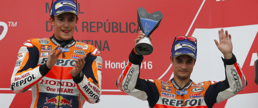 Victoria y liderato para Marc Márquez con podio de Dani Pedrosa