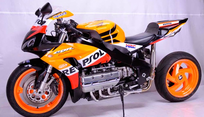 Honda 1800 rr