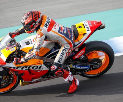 Marc Marquez usando tecnicas de pilotaje motoGP