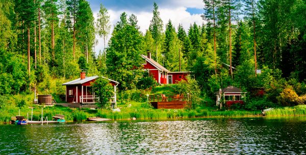 paisaje finlandes Casa en los bosques de finlandia