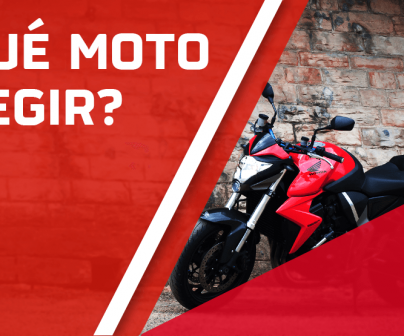 Composición con moto Honda roja y negra