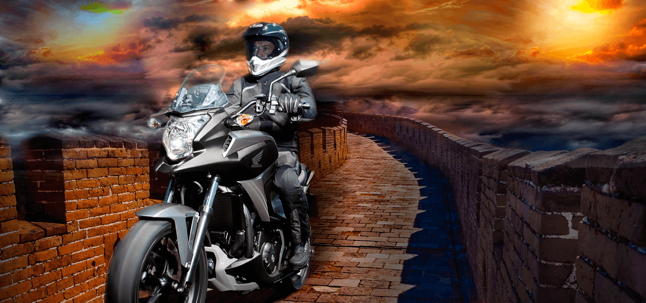 ¿Cuánto tardaríamos en recorrer la Gran Muralla China en moto?