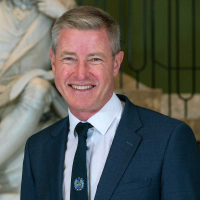 Mr Andrew Gray