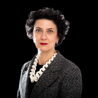 Miss Anna Maino