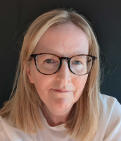 Dr Muriel Walshe