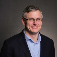 Dr Mark Tuthill