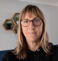 Mrs Angela Connoley