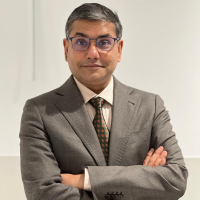 Mr Paritosh Shah
