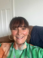 Mrs Andrea Howmans