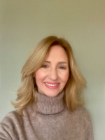 Mrs Emma Bell