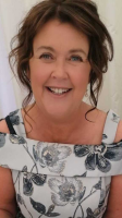 Mrs Linda Quinn