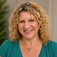 Dr Lindsey DuQueno
