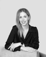 Dr Amie Curtis