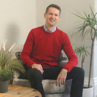 Dr Tom Cliffe