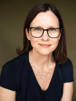 Dr Leslie Muetzelfeldt