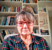 Mrs Kathryn H Harriss