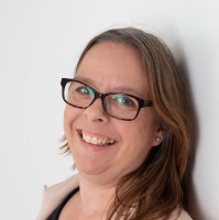 Dr Clara O'Brien