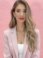 Miss Sofia Bertolino
