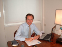 Dr Renato Caviglia