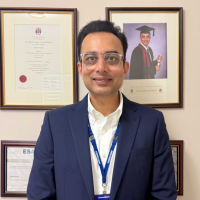 Dr Ankit Darolia