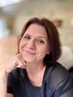 Mrs Kim Bassiner-Traicos