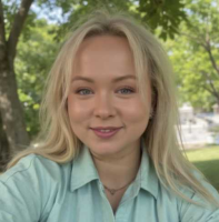 Dr Emily Hale
