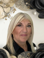 Mrs Sharon Thomas