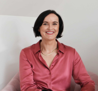 Dr Caoimhe Clarke