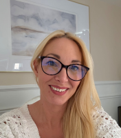 Mrs Lisa Myers