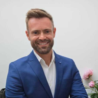 Dr Hal Brindley