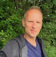 Mr Mark Reeves