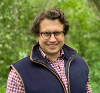 Dr Henno Martin