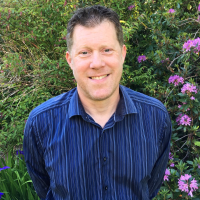 Dr Toby Chave