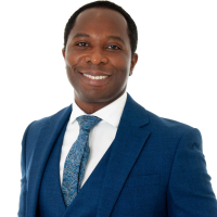 Dr Elijah Macowvic