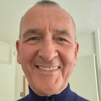 Mr Andrew H Frizzell