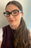 Dr Helena Holmes-McCoid