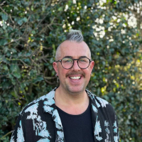 Dr James Lea