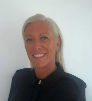Mrs Diane Bellis
