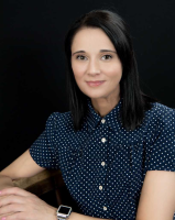 Dr Alison McLaughlin