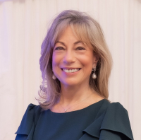 Mrs Lisa A Steele