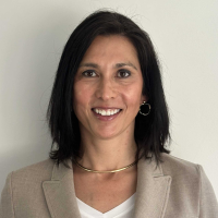 Dr Suki Greaves