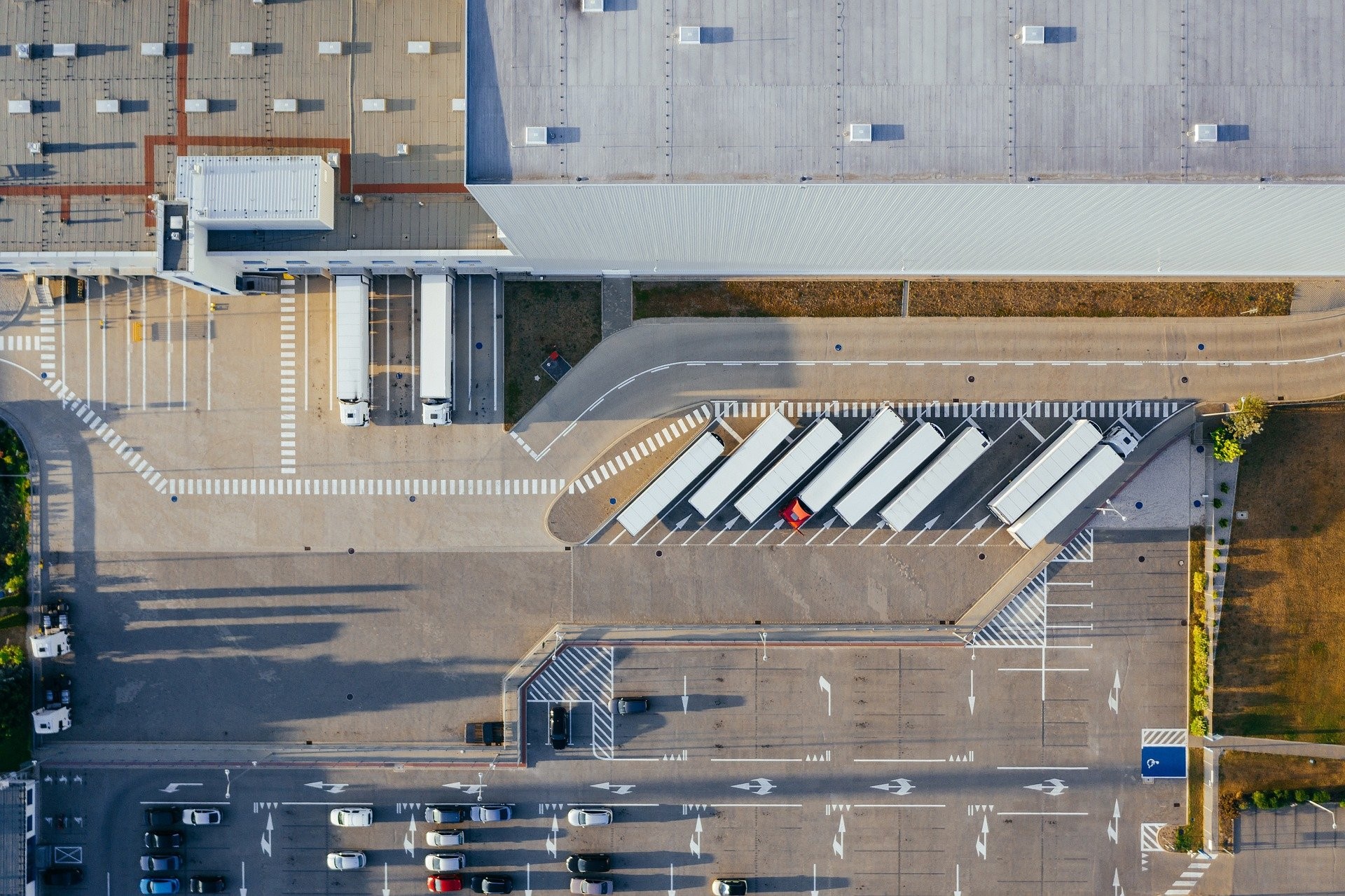 Cautam transportator pentru transport de ajutoare pentru sinistrati