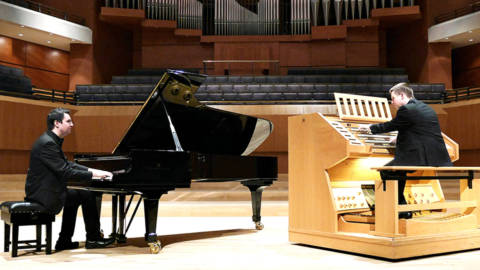 The-Bridgewater-Hall-Manchester-Middays-19-20-Scott-Brothers-Duo