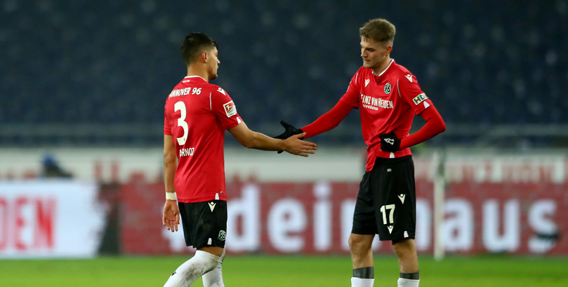 2 Liga Krise Hannover 96 Spielt Die Arena Leer Bwin