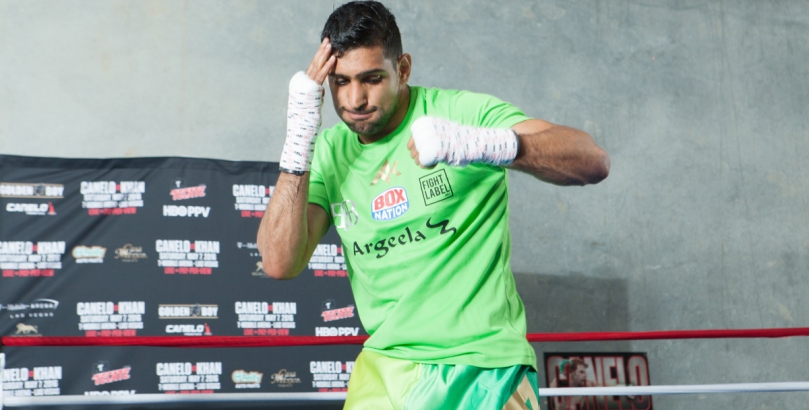 Alvarez favourite to win both the mind games and the fight against Khan